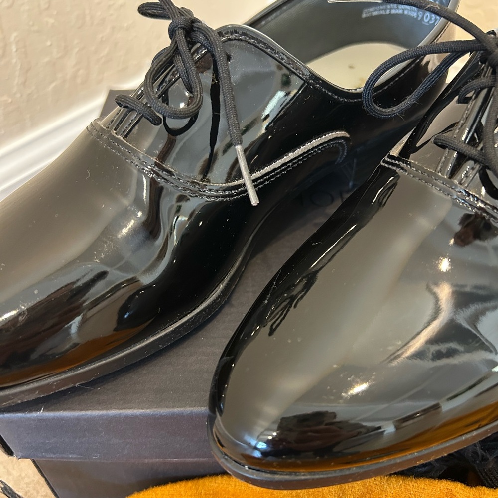Pierre Cardin Men's Black Patent Leather Dress Shoes - Picture 3 of 10